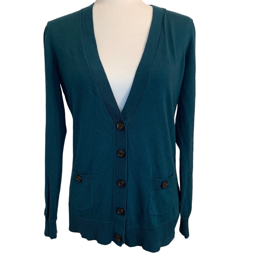 LL Bean | V neck button cardigan Sz M